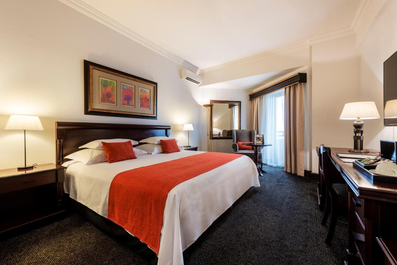 Hotel Alvalade Luanda Extérieur photo