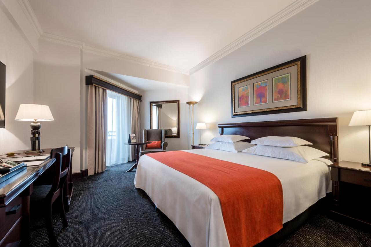 Hotel Alvalade Luanda Extérieur photo