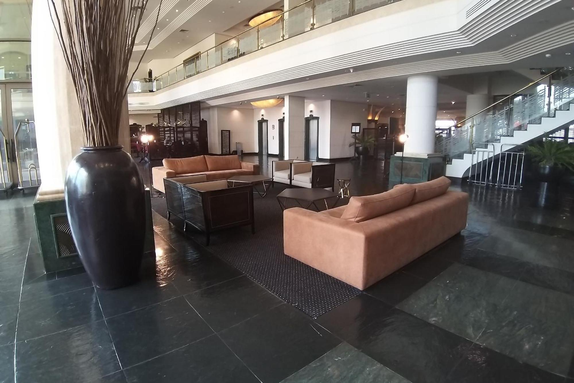 Hotel Alvalade Luanda Extérieur photo