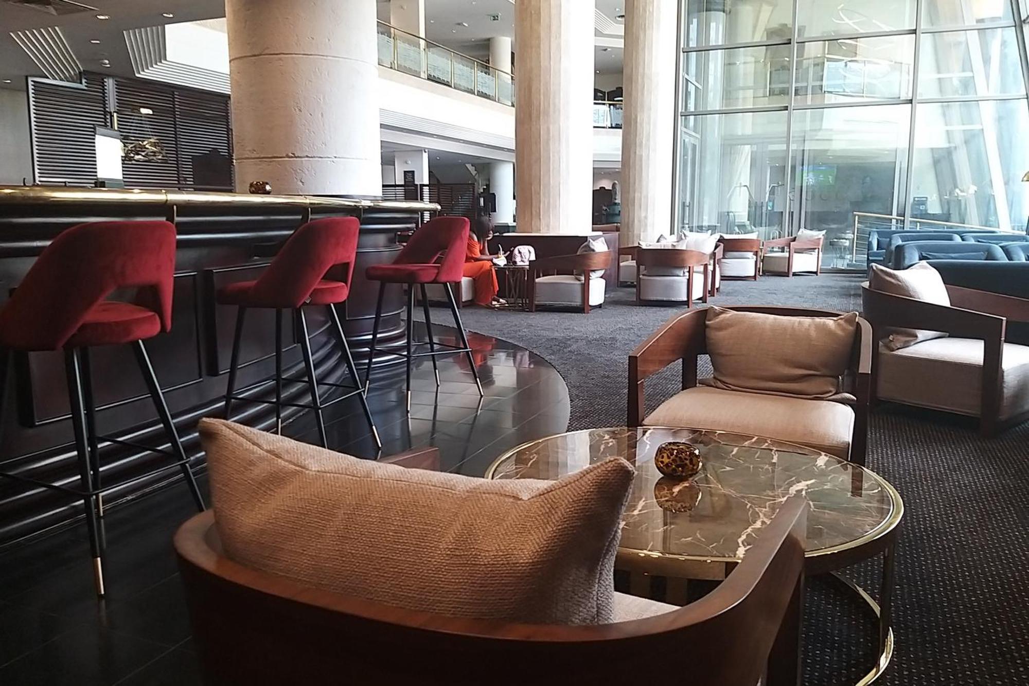 Hotel Alvalade Luanda Extérieur photo