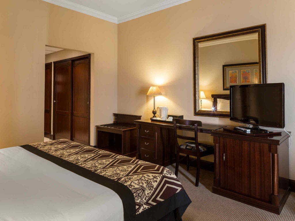 Hotel Alvalade Luanda Extérieur photo
