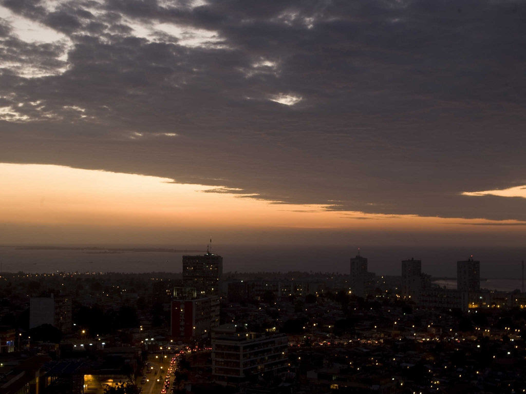 Hotel Alvalade Luanda Extérieur photo